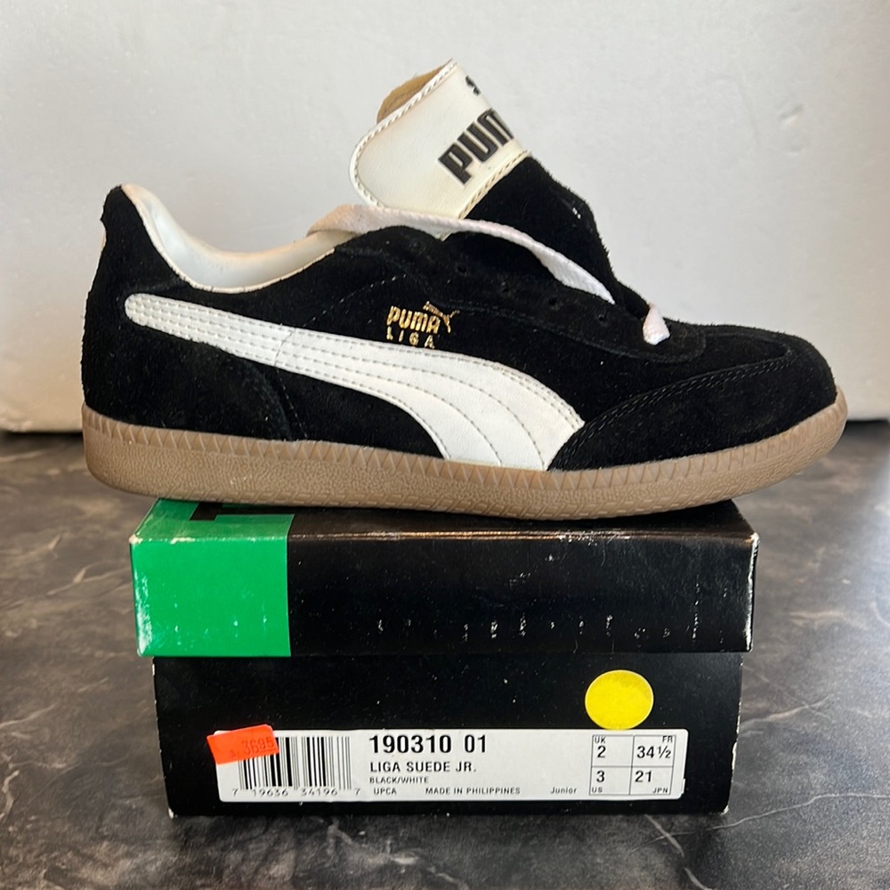 Puma Liga Suede Jr. Indoor Soccer Shoes